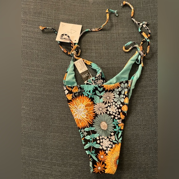 Vyb bikini bottoms - Picture 2 of 3